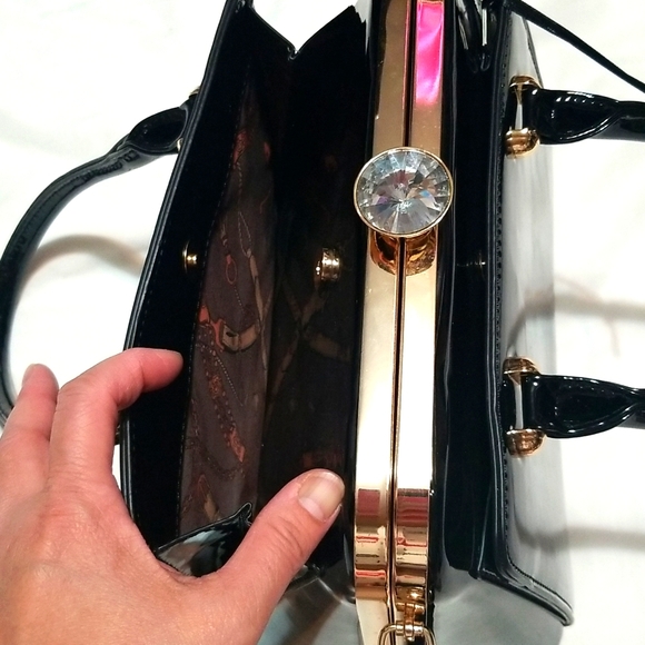 LA TERRE Beautiful bag. - Picture 3 of 9